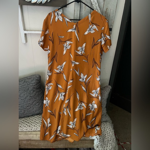 Size xl dress - Picture 2 of 3